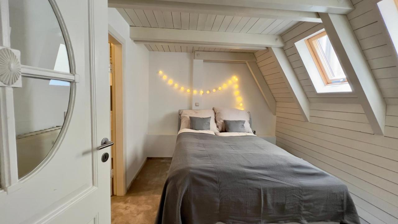 Gemuetliche Maisonettewohnung Mit Dachterrasse Am Schloss Oldenburg Exterior foto