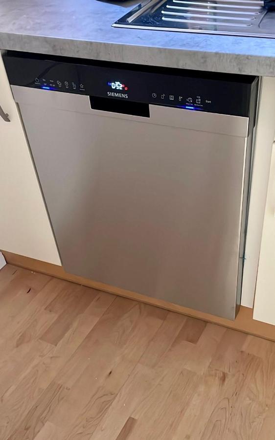 Gemuetliche Maisonettewohnung Mit Dachterrasse Am Schloss Oldenburg Exterior foto