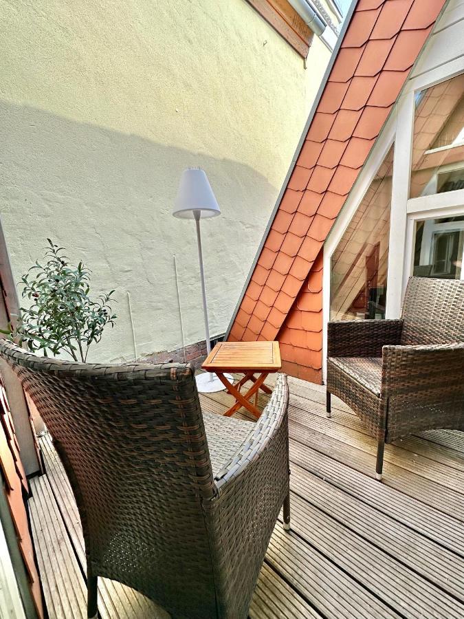 Gemuetliche Maisonettewohnung Mit Dachterrasse Am Schloss Oldenburg Exterior foto
